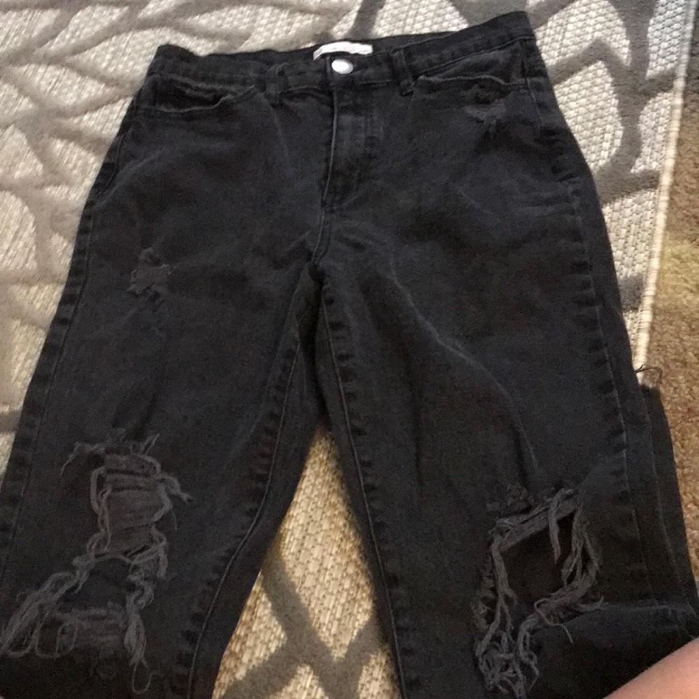 Long ripped jeans